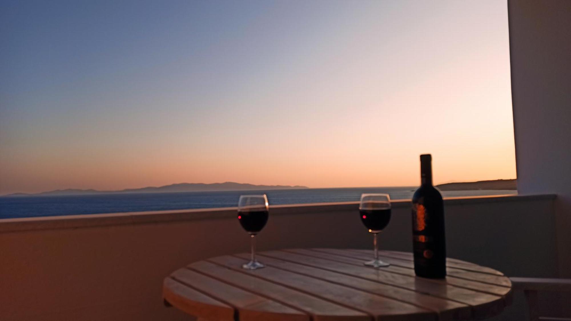 Aegean Dream Apartments Tinos Bagian luar foto